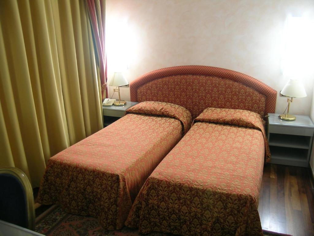 Hotel Da Vito Campagna Lupia Dış mekan fotoğraf