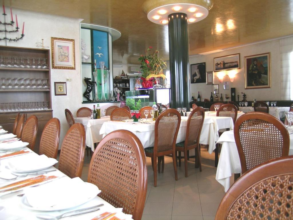 Hotel Da Vito Campagna Lupia Dış mekan fotoğraf