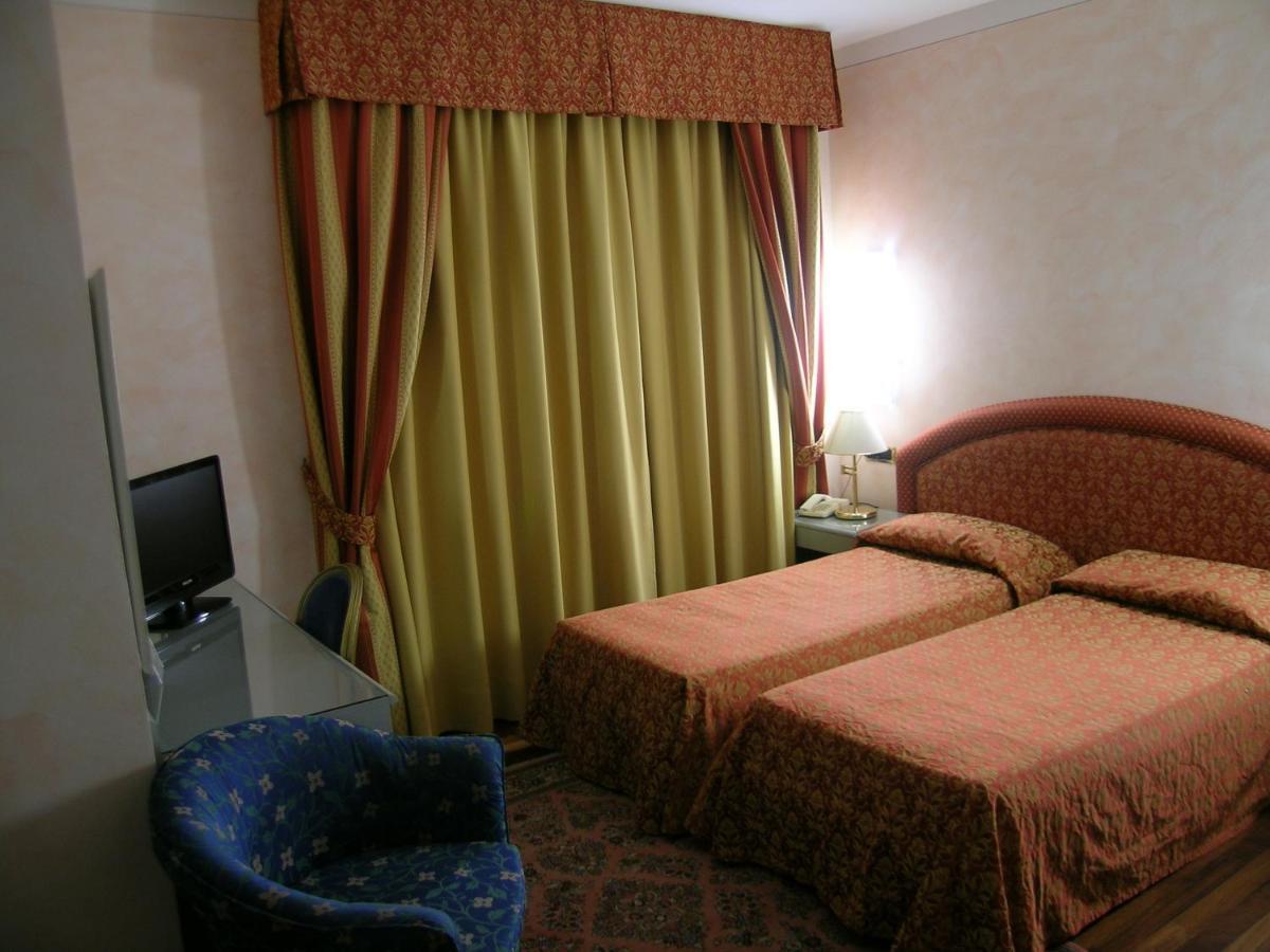 Hotel Da Vito Campagna Lupia Dış mekan fotoğraf